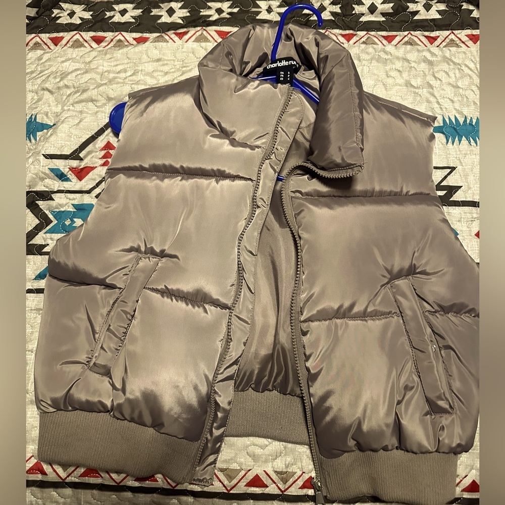 Charolette russe Puffer vest